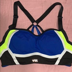 Victoria secret sport bra 32b
